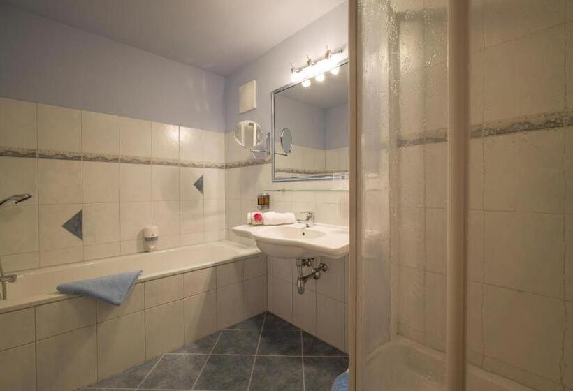 חדר דלוקס עם מרפסת, Andrea