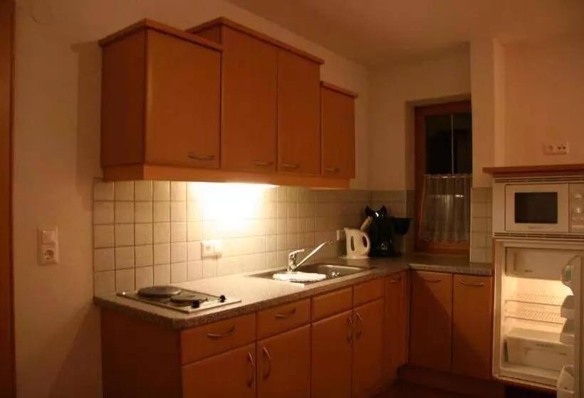 Huoneisto 1 Makuuhuone, Haus Alpina