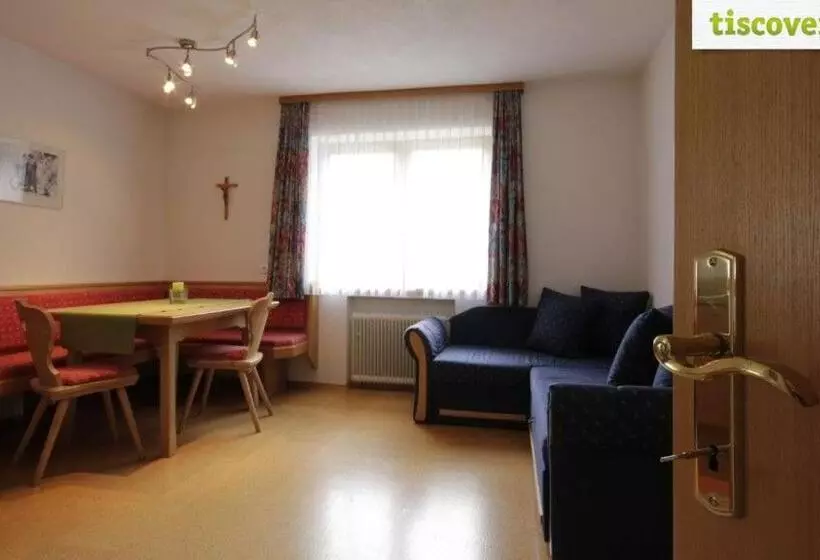 Huoneisto 1 Makuuhuone, Haus Alpina