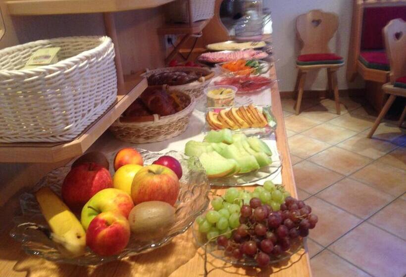 标准间带阳台, Haus Alpina