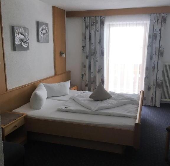 标准间带阳台, Haus Alpina