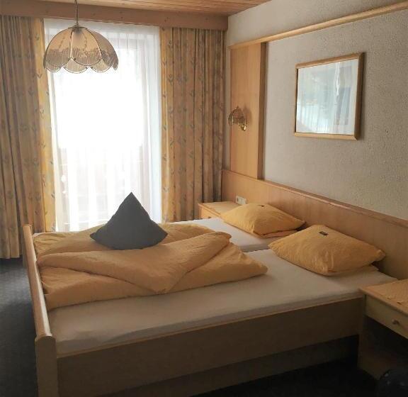 Номер Стандарт с Балконом, Haus Alpina