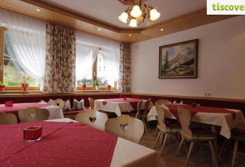 Номер Стандарт с Балконом, Haus Alpina