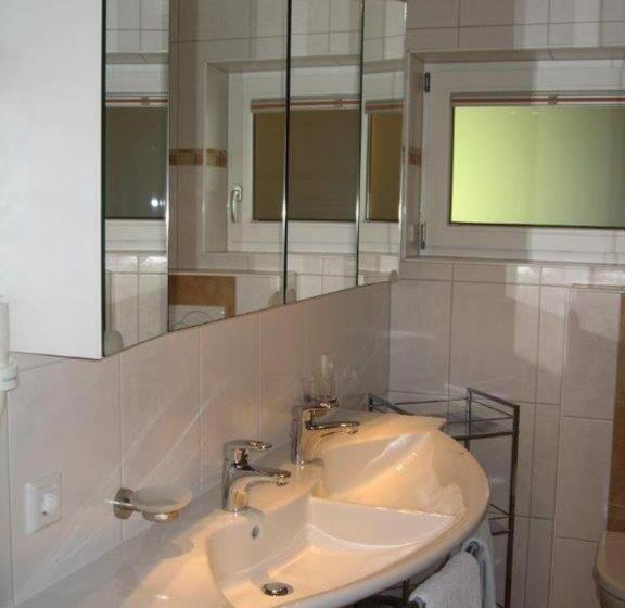 Апартаменты 2 Спальни с Балконом, Haus Bergfriede