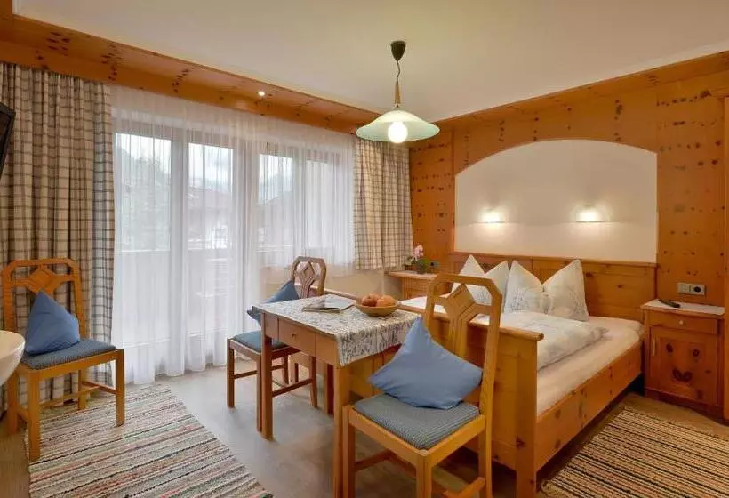 Standard-huone Parveke, Haus Bergfriede