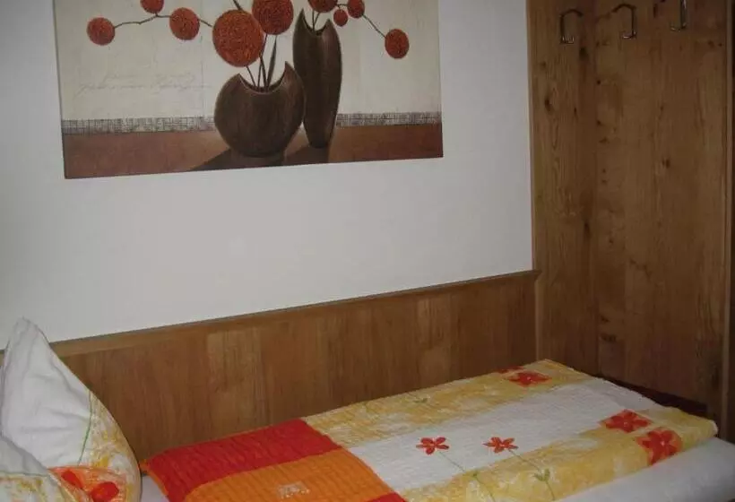 Huoneisto 1 Makuuhuone Parveke, Haus Bergfriede