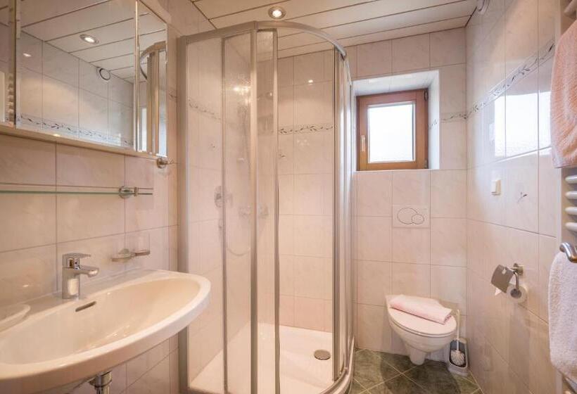 Апартаменты 1 Спальня с Балконом, Haus Bergfriede