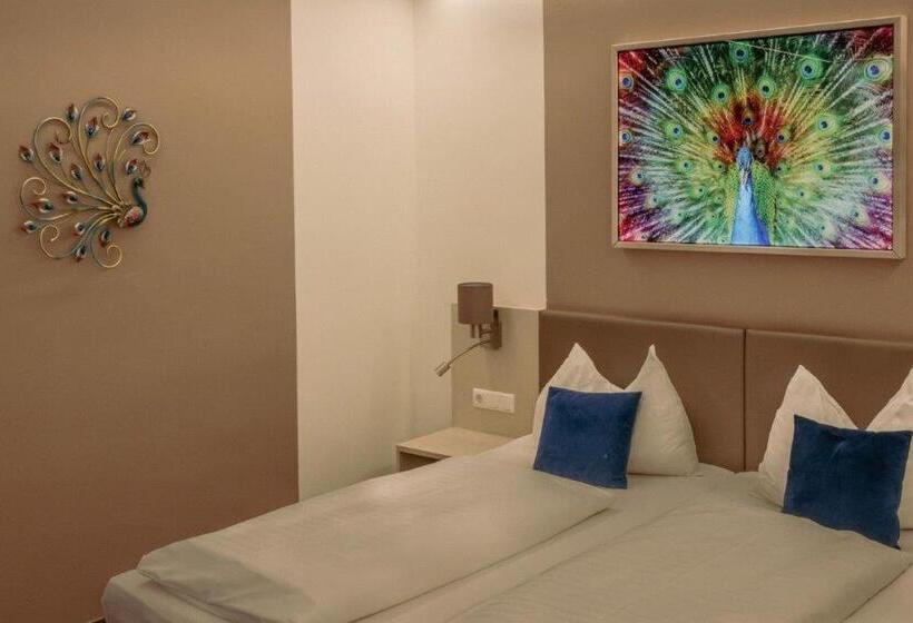 스탠다드 룸, Lokomotive