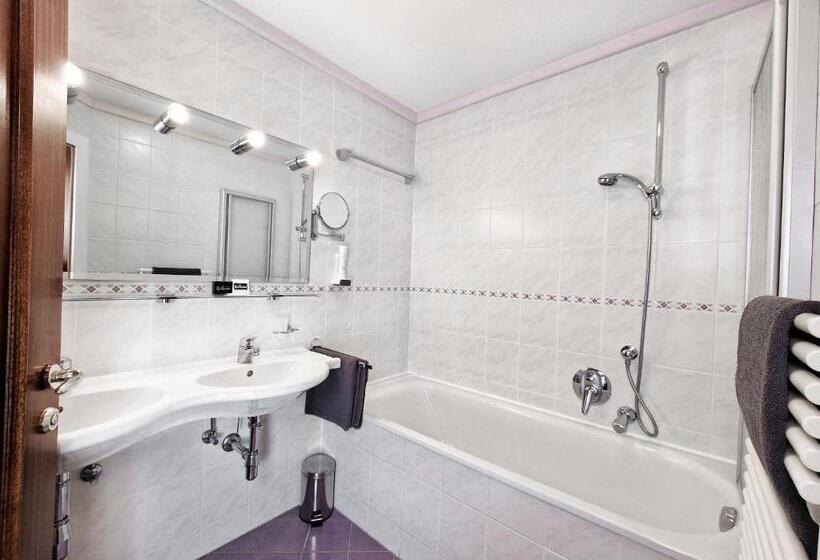 コンフォートルーム, Lärchenhof