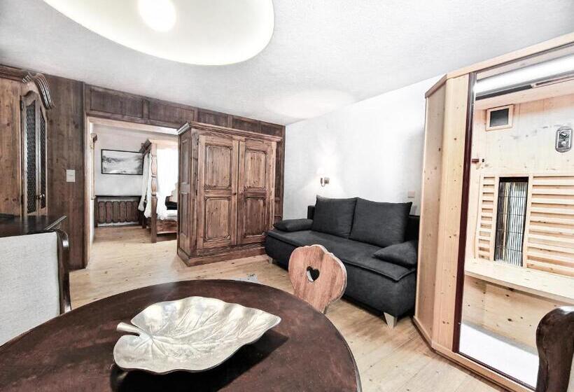 コンフォートルーム, Lärchenhof