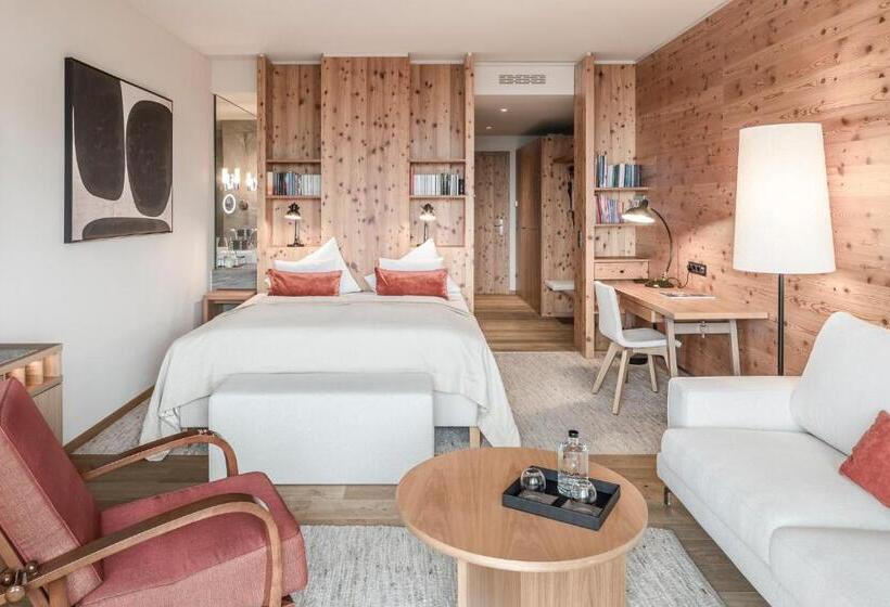 Номер Deluxe с Балконом, Nidum Casual Luxury