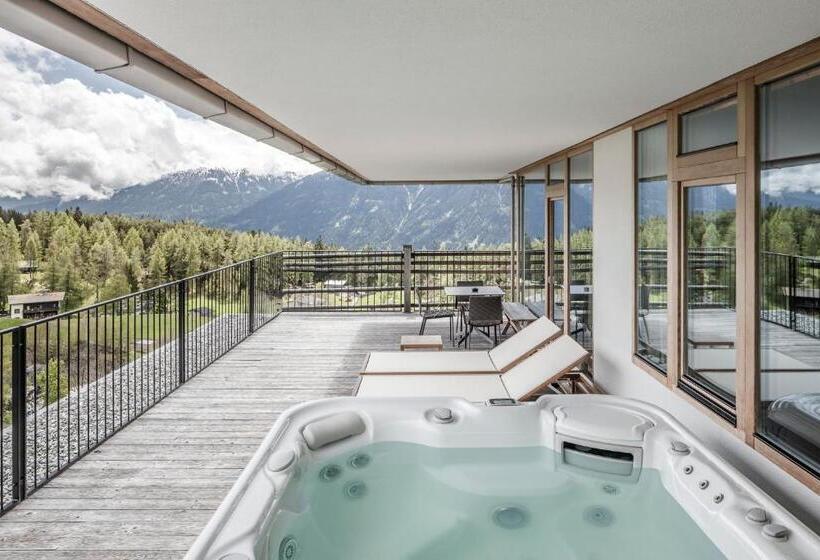 Пентхаус Люкс, Nidum Casual Luxury