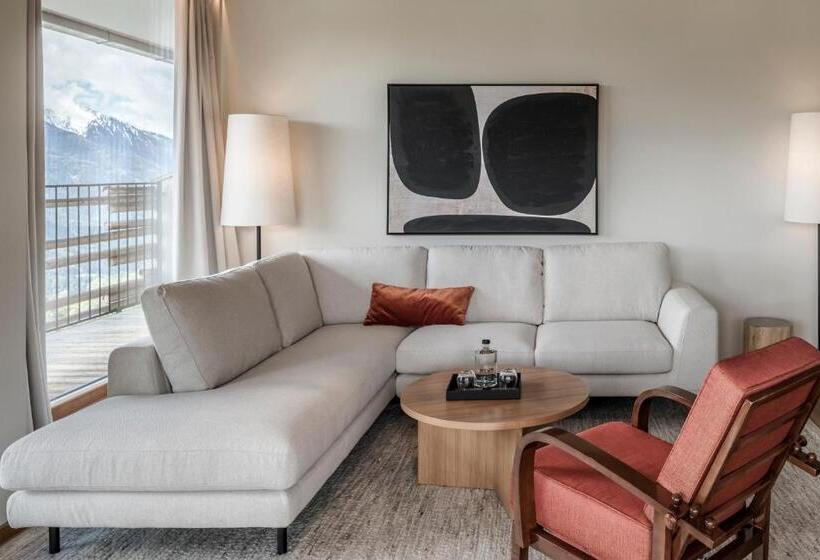 Пентхаус Люкс, Nidum Casual Luxury