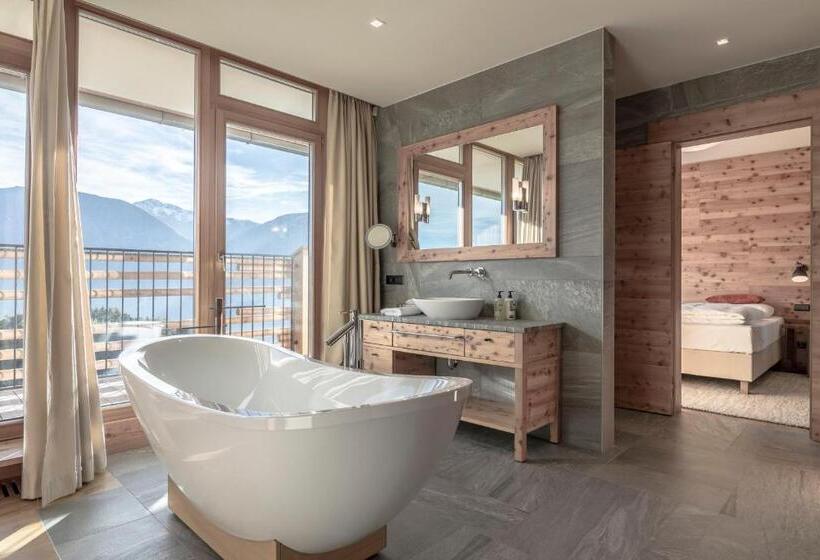 Пентхаус Люкс, Nidum Casual Luxury