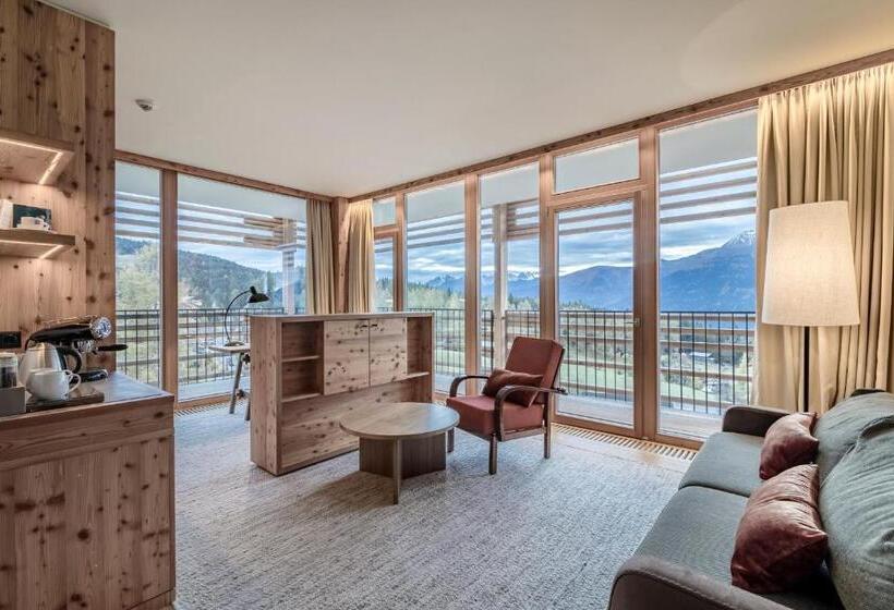 Пентхаус Люкс, Nidum Casual Luxury