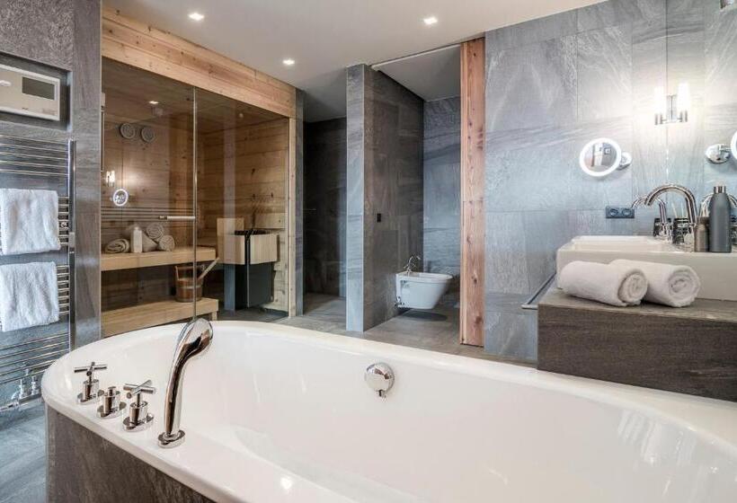 Люкс Повышенной Комфортности, Nidum Casual Luxury