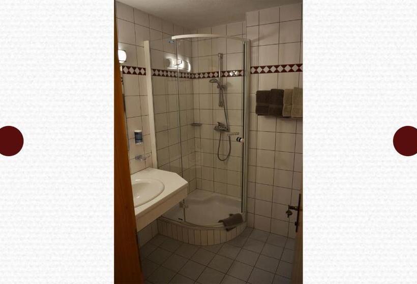 Апартаменты Comfort 2 Спальни, Poltehof
