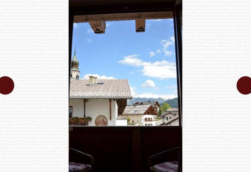 آپارتمان کامفورت 2 خوابه, Poltehof