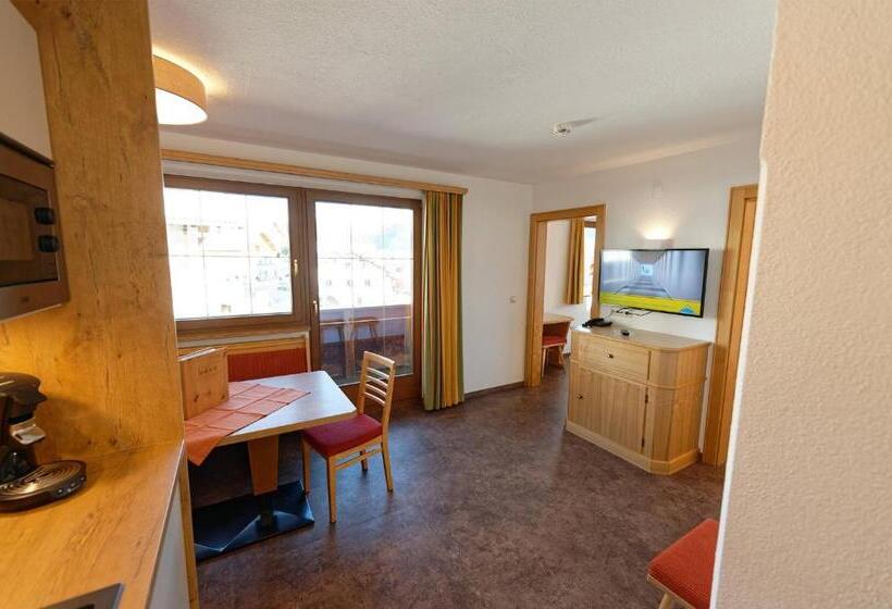 Апартаменты Comfort 2 Спальни, Poltehof