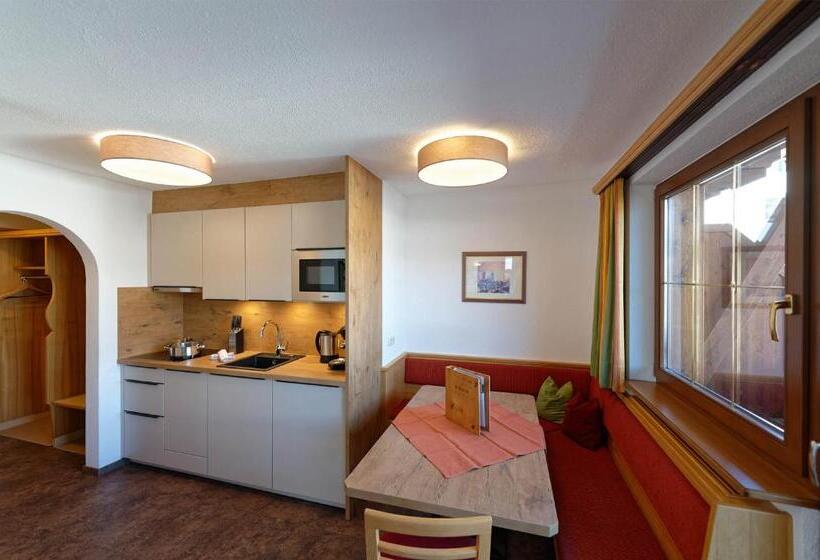 آپارتمان کامفورت 2 خوابه, Poltehof