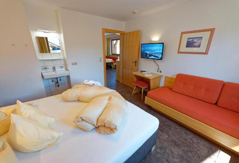 آپارتمان کامفورت 2 خوابه, Poltehof