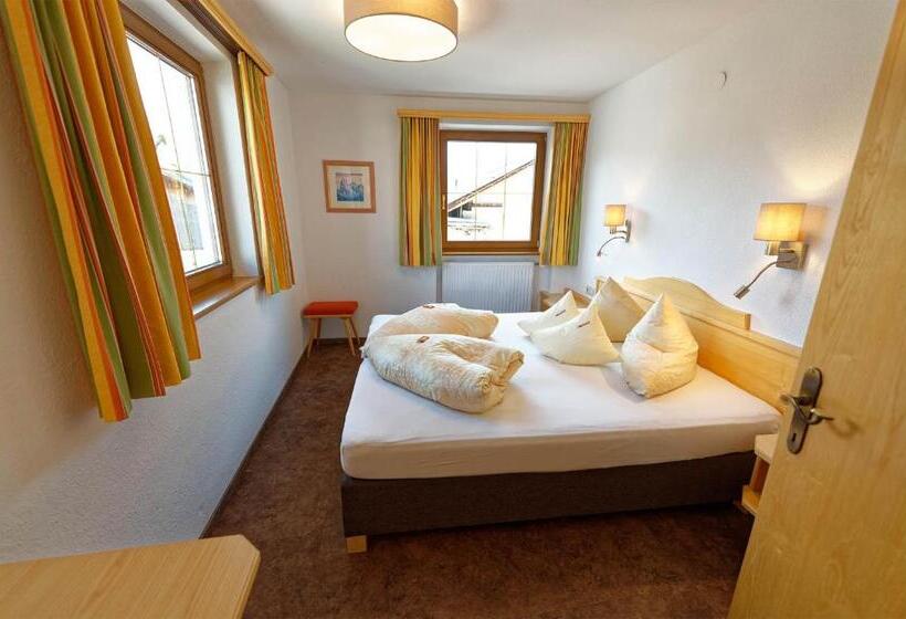 Апартаменты Comfort 2 Спальни, Poltehof