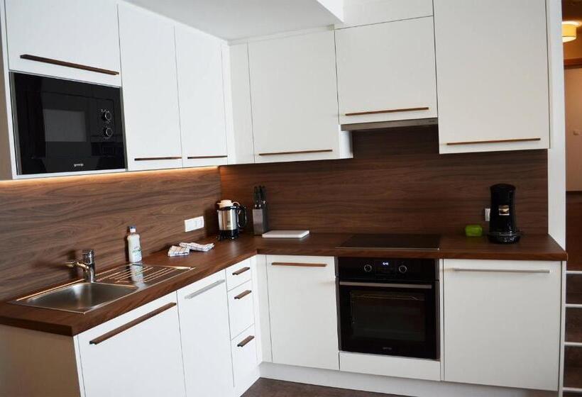 آپارتمان 2 خوابه, Poltehof