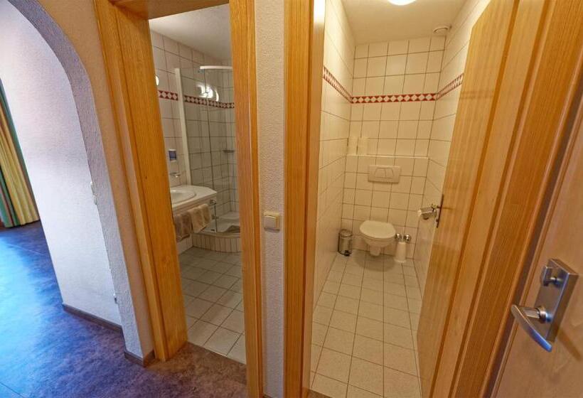 آپارتمان کامفورت 2 خوابه, Poltehof