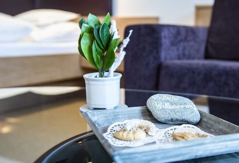 Номер Deluxe с Балконом, Rössle Superior