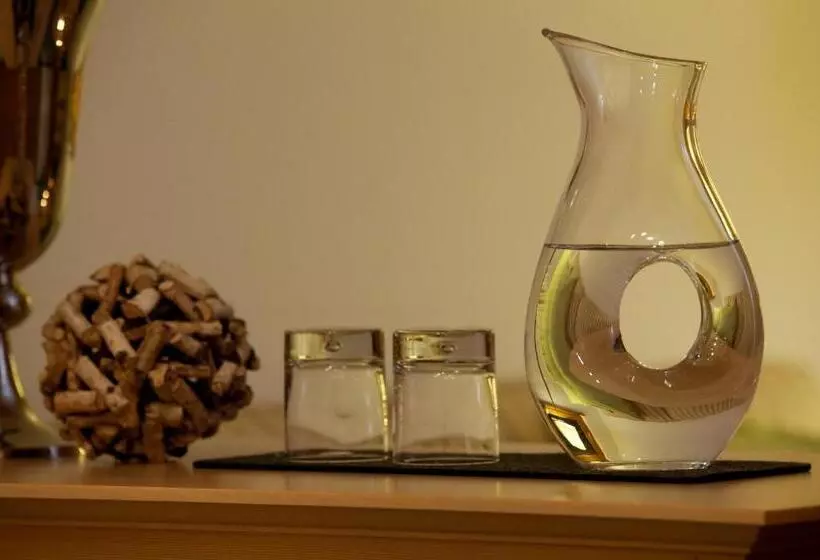 Suite Clàssica, Rössle Superior