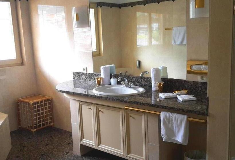 Президентский Люкс, Rössle Superior