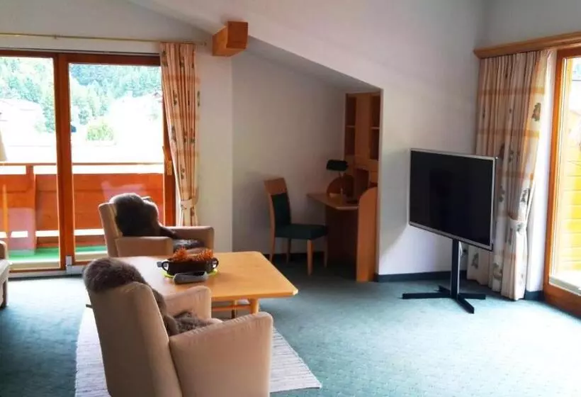 Suite Presidencial, Rössle Superior