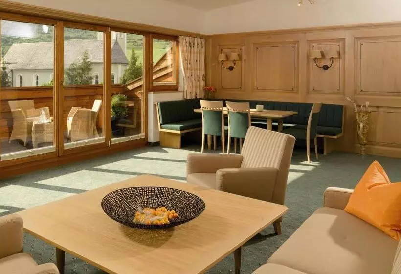 Suite Presidencial, Rössle Superior