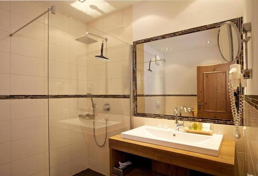 Люкс Повышенной Комфортности, Zillergrundrock Luxury Mountain Resort