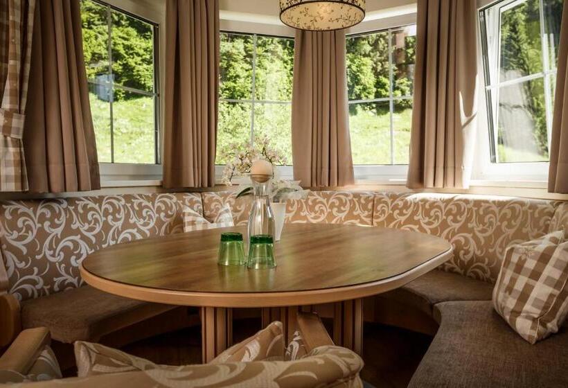 디럭스 스위트, Zillergrundrock Luxury Mountain Resort