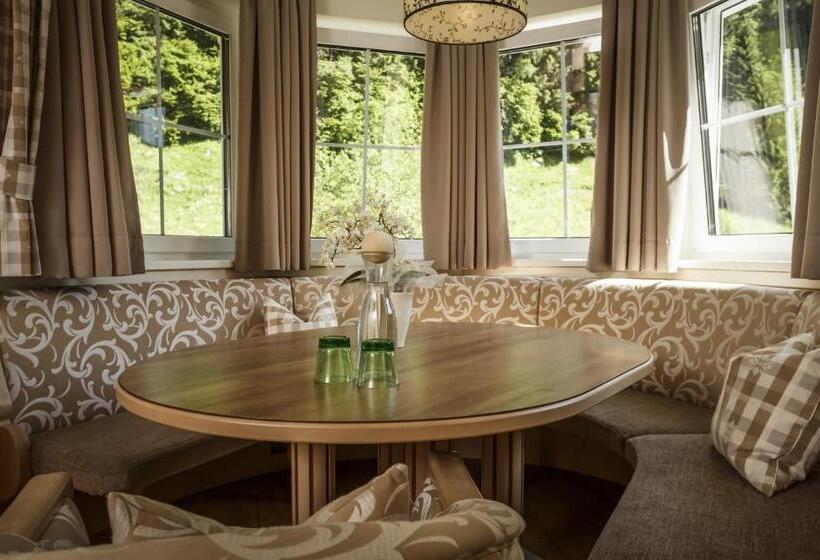 디럭스 스위트, Zillergrundrock Luxury Mountain Resort