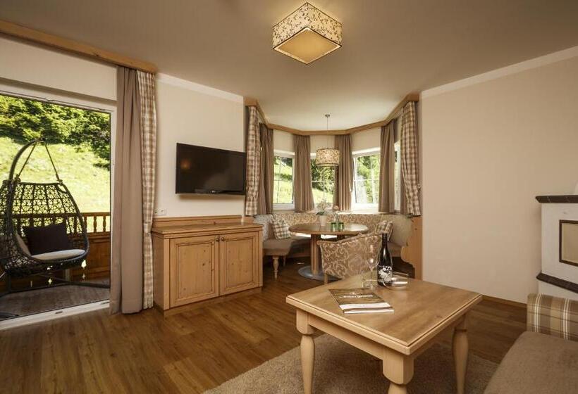 Люкс Повышенной Комфортности, Zillergrundrock Luxury Mountain Resort