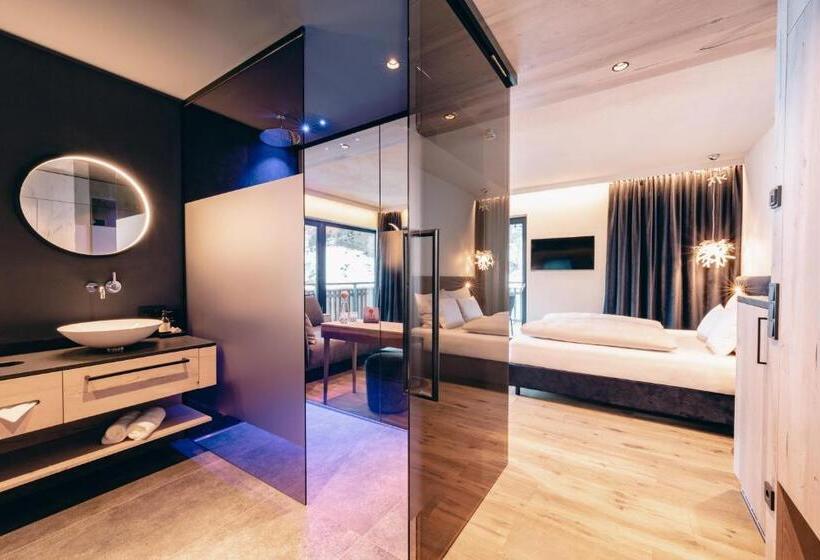 Номер Стандарт с Балконом, Zillergrundrock Luxury Mountain Resort