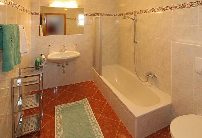 Chambre Standard, Lindenhof