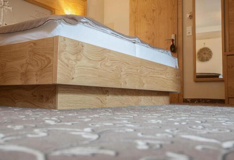 Номер Deluxe с Балконом, Stern