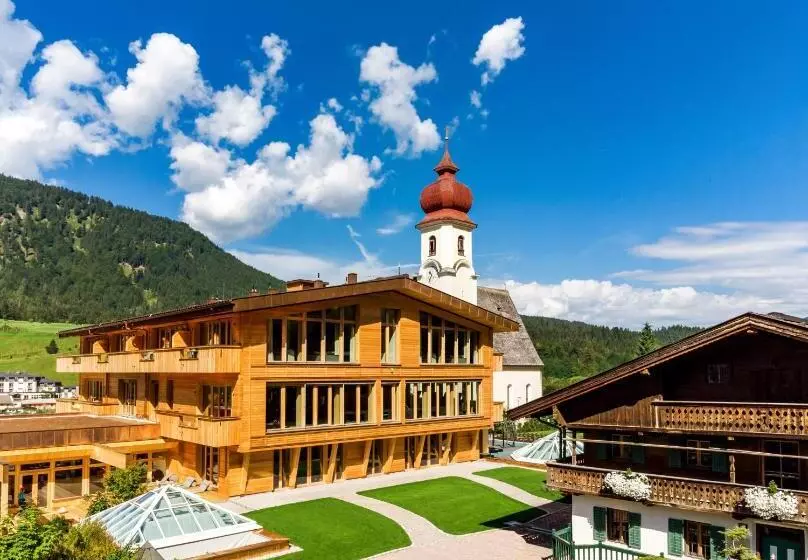 バルコニー付きスタンダードルーム, Posthotel Achenkirch Resort And Spa Adults Only
