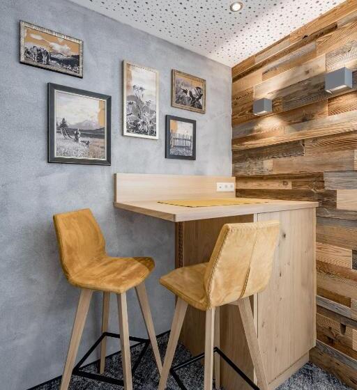 高级单人间, Residenz Allegra