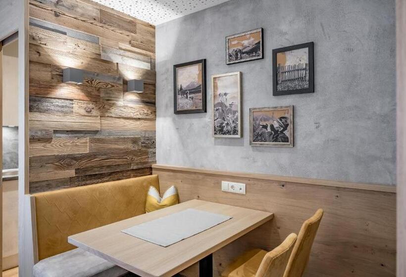 家庭套房, Residenz Allegra