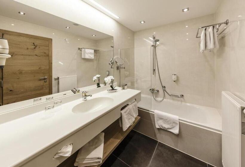 חדר דלוקס, Superior Hotel Panorama