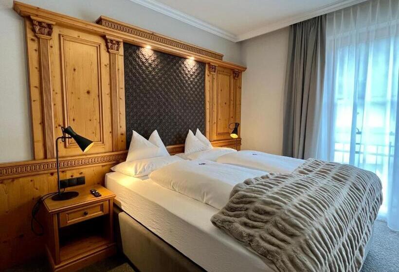 סוויטה, Superior Hotel Panorama