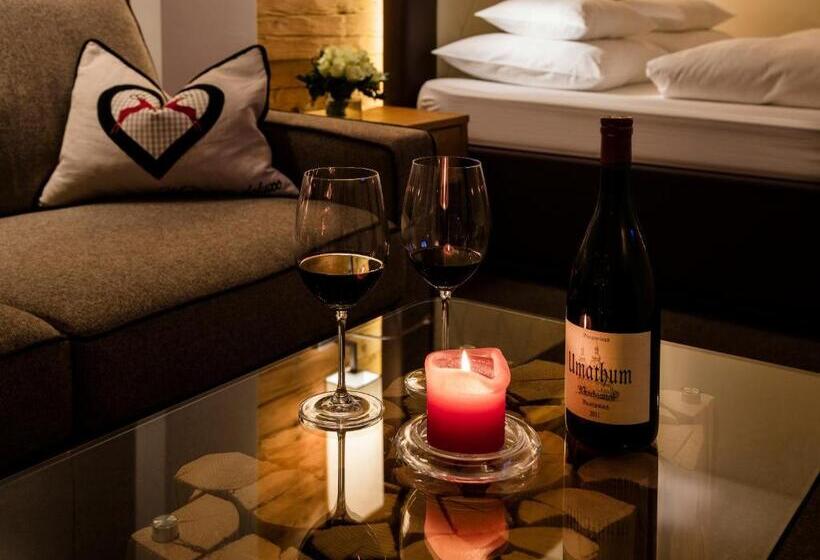 סוויטה, Superior Hotel Panorama