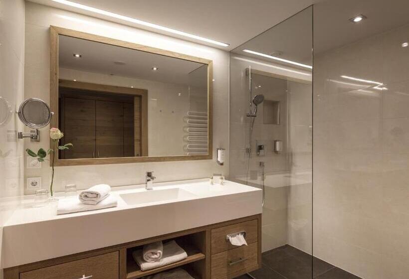 חדר דלוקס עם מרפסת, Superior Hotel Panorama