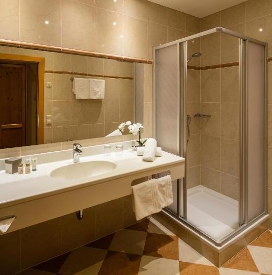 סוויטה משפחתית, Superior Hotel Panorama