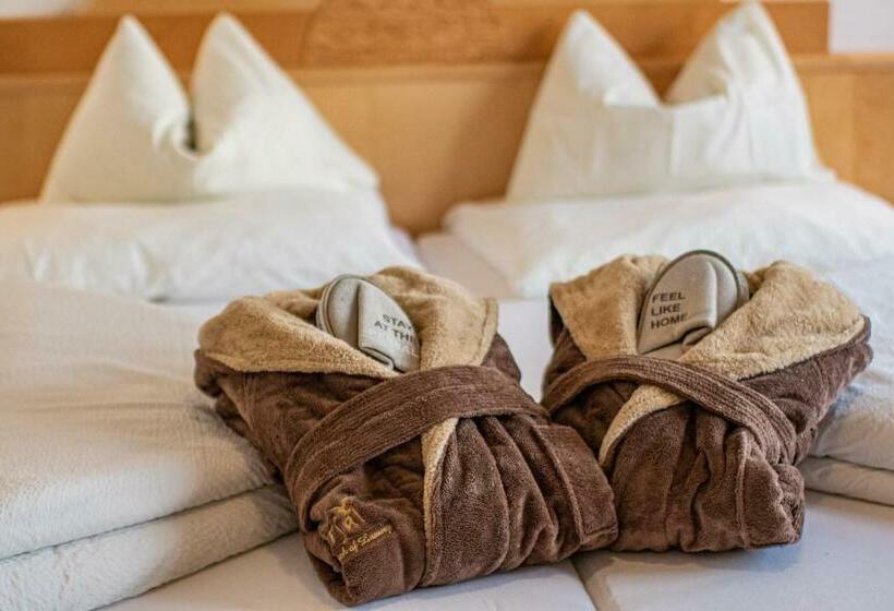 Номер Стандарт с Балконом, Superior Hotel Persal