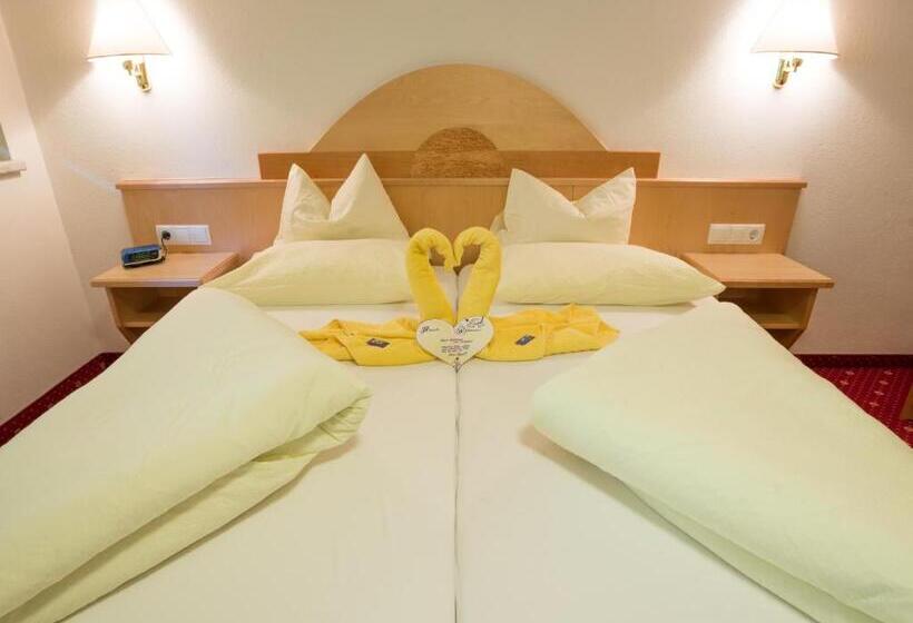 Comfort room with balcony, Superior Hotel Persal